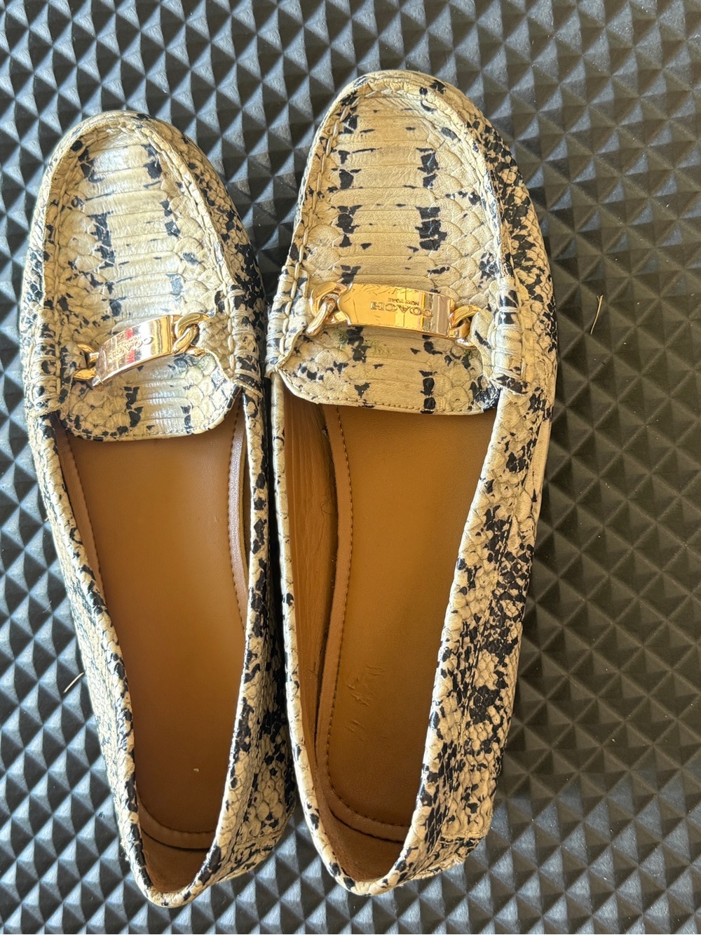 Coach snakeskin print loafers 6.5 women’s